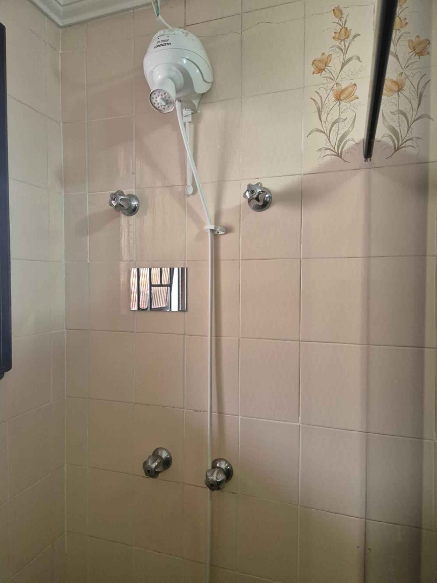Apartamento Espacoso Na Serra, 3 Quartos E 1 Vaga De Garagem - Centro Serra Negra  Exterior photo